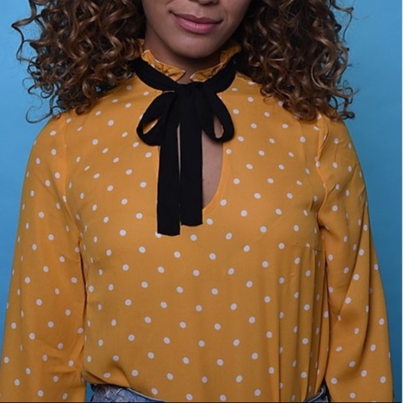 Yellow polk-a-dot blouse with Black Bow Collar - Picture 3 of 3
